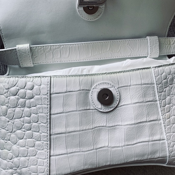 - NEW Balenciaga Downtown Medium Shoulder Bag Crocodile Embossed AX4 - Picture 11 of 14